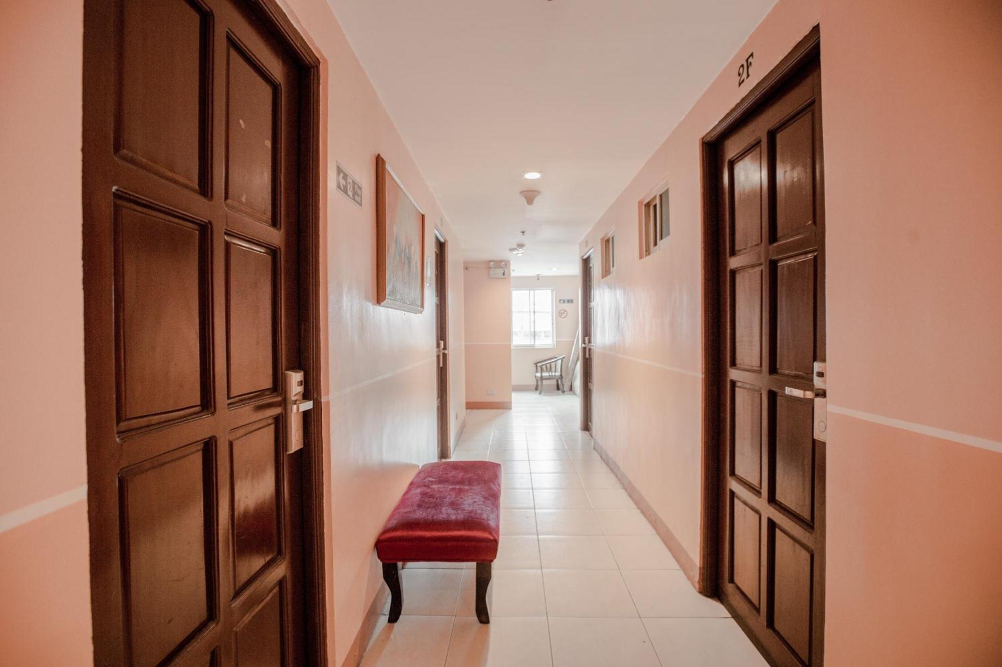 Haeinsa Condotel Quezon City Buitenkant foto
