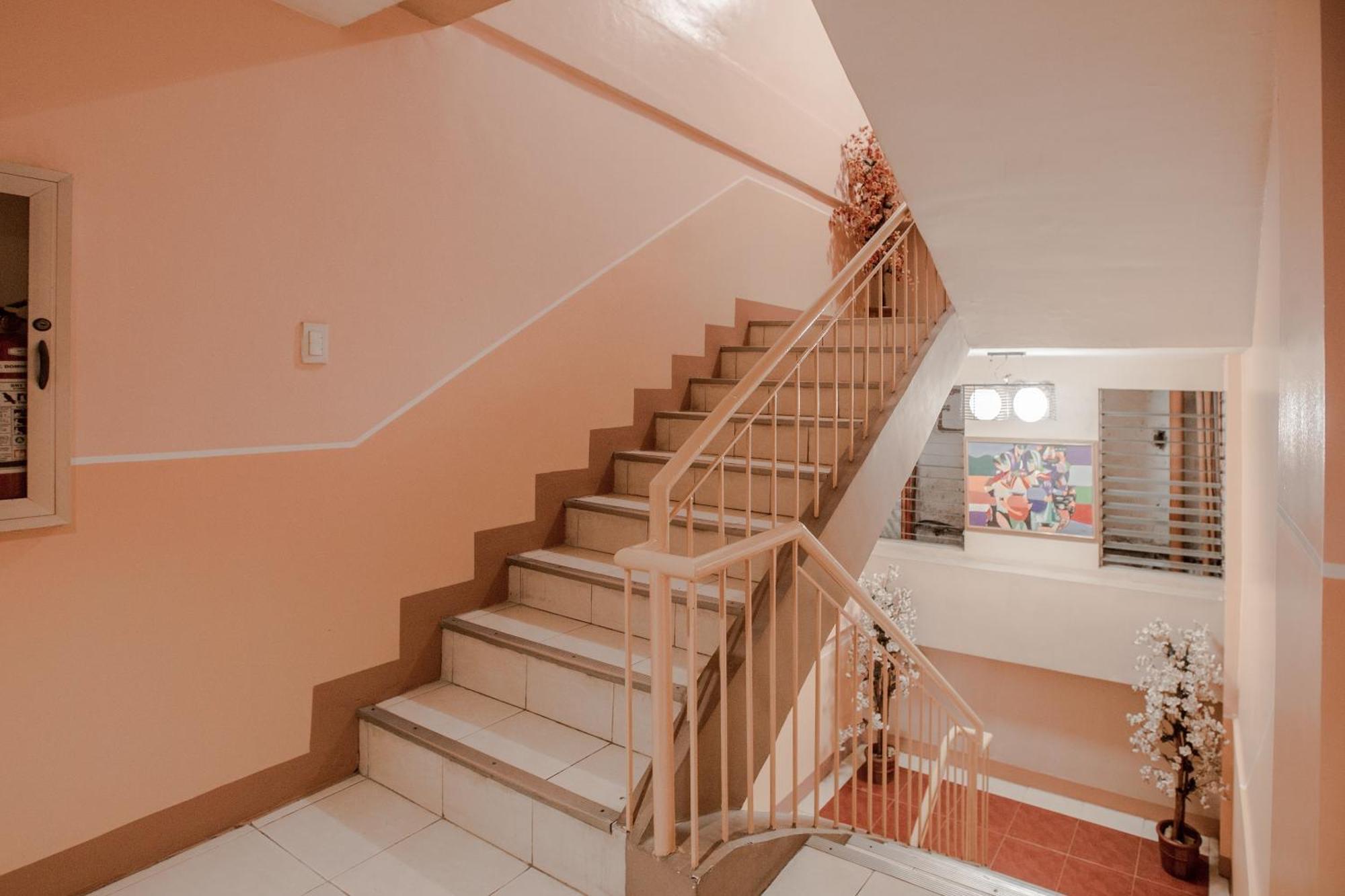 Haeinsa Condotel Quezon City Buitenkant foto